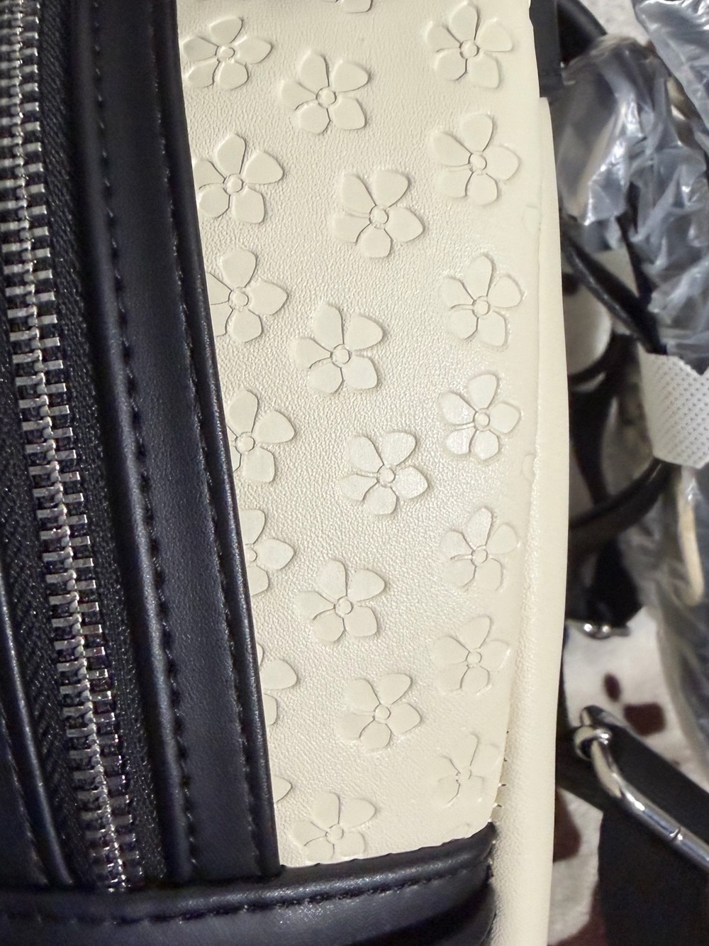 Loungefly Cream & Black Alice Floral Mini Backpack - Picture 4 of 6